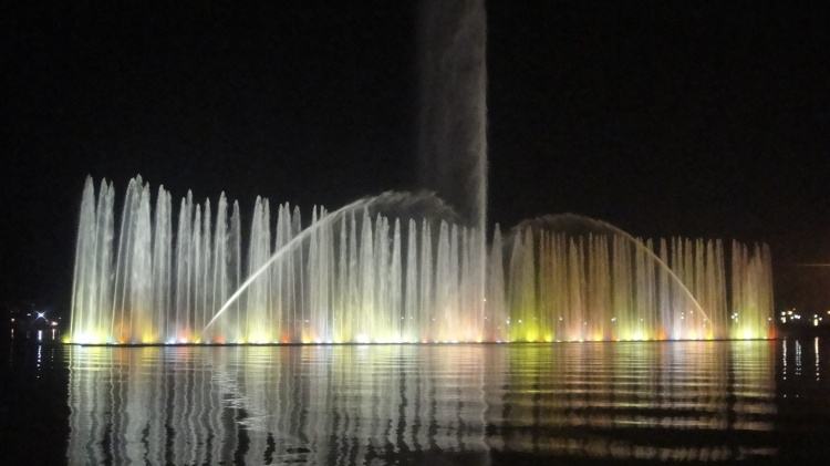  喷泉公司拥有独特设计风格的魅力，只供你的城市独享